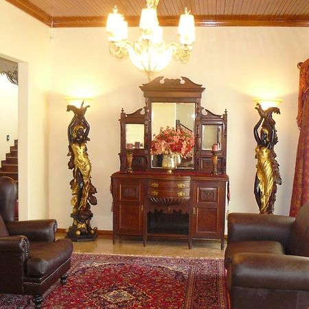 Kimberley Manor Guesthouse Extérieur photo