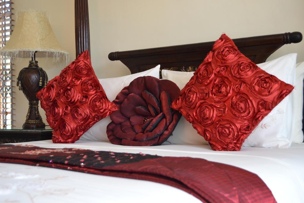Kimberley Manor Guesthouse Extérieur photo