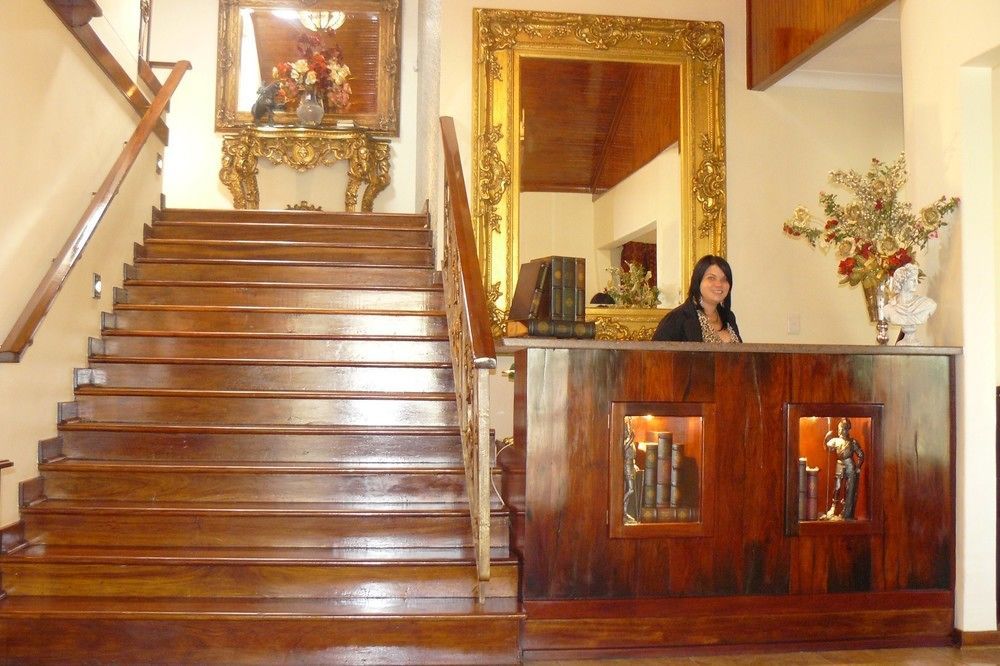Kimberley Manor Guesthouse Extérieur photo